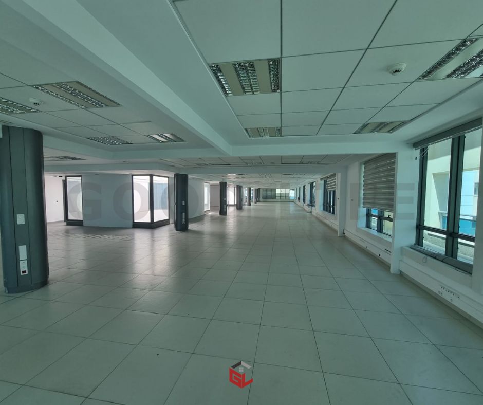 Exceptional Open Space for Rent in Lac 2, Tunis