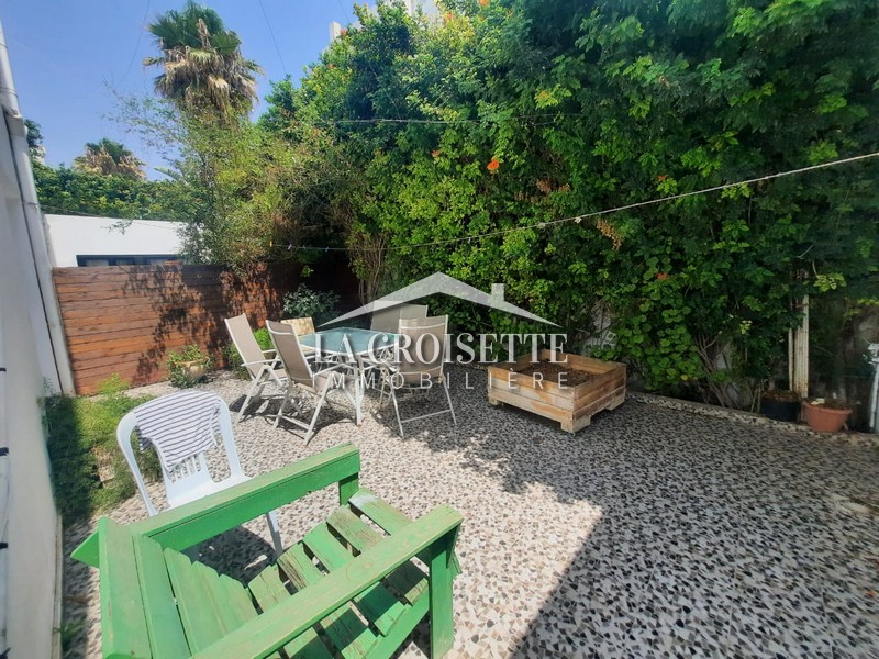 Duplex S+3 avec studio de service aux jardins de Carthage