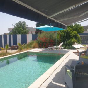 Villa avec Piscine au Début de La Corniche