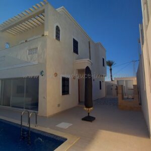Magnifique Villa avec piscine vue de mer  Midoun zone touristique – Djerba