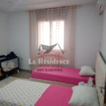 Photo-3 : Appartement haut standing au 2 éme étage richement meublé situé à Corniche Bizerte