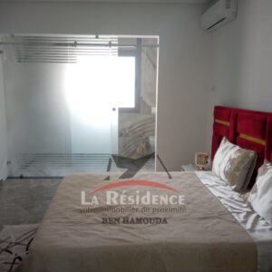 Appartement haut standing au 2 éme étage richement meublé situé à Corniche Bizerte
