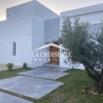 Photo-3 : Villa S+4 avec piscine à la Marsa