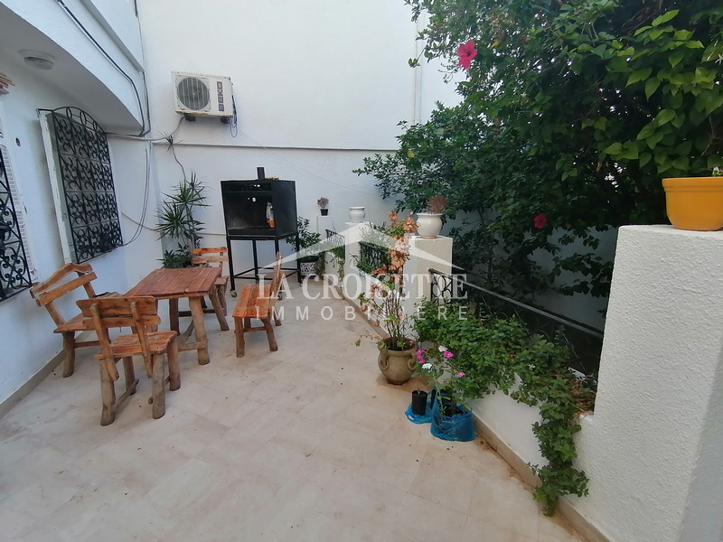 Rez de chaussée S+3 avec jardin à la Marsa