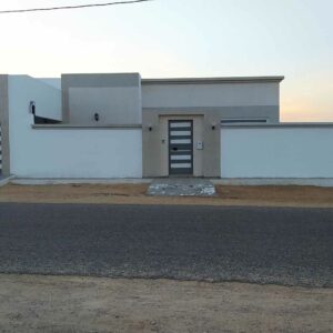 Coquette villa meublée à proximité de la zone hôtelière de Djerba-Midoun située à Mezraya 2