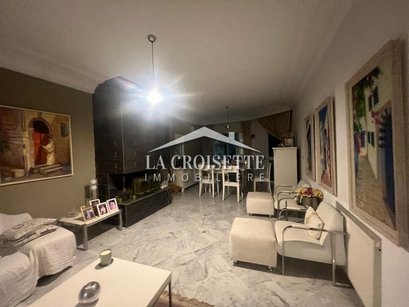 Triplex S+4 avec jardin à la Marsa