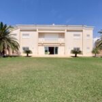 Villa de Maitre de 1660m² pied dans l&rsquo;eau à Jinen Beni khiar