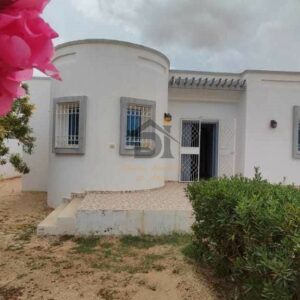 VILLA SANS PISCINE ET MEUBLEE à TEZDAINE MIDOUN DJERBA