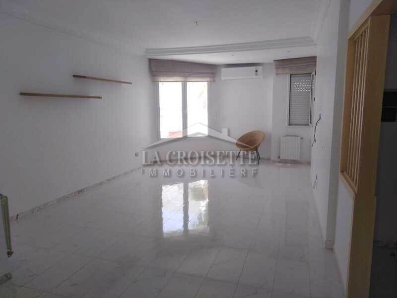 Appartement S+3 aux berges du lac 1