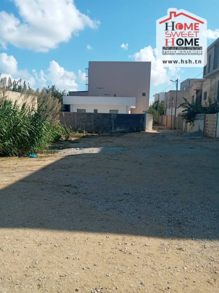 **Kamelfo Plot in Gammarth Harouch - An Exceptional Opportunity!**