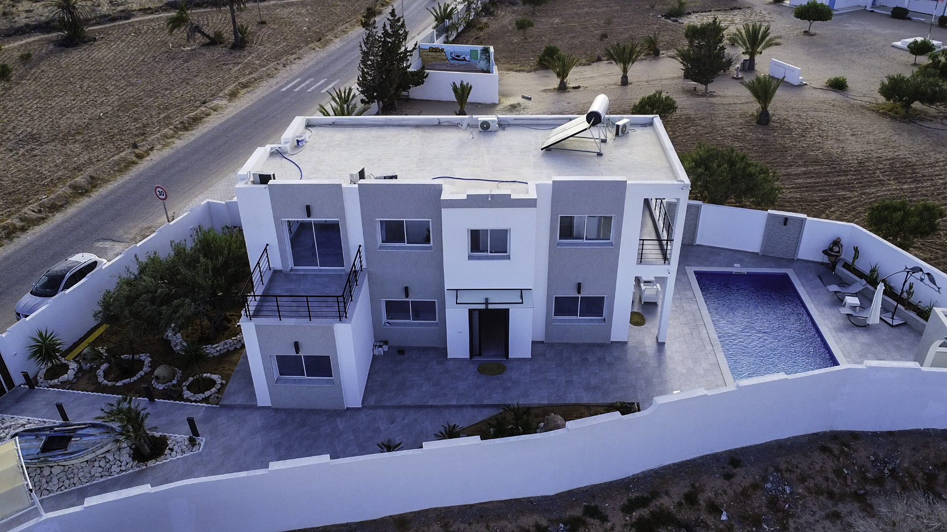 Villa de Luxe à Chbebya