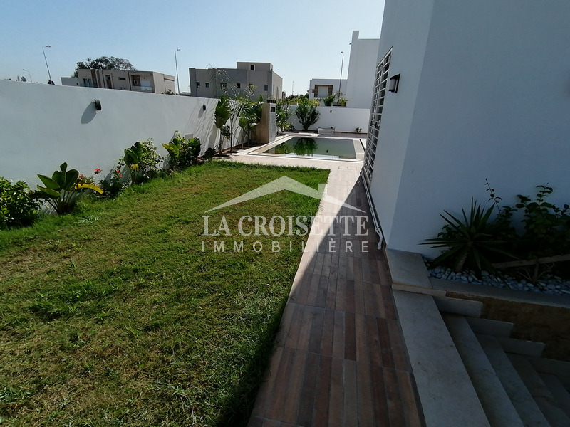 Appartement avec piscine à la Soukra