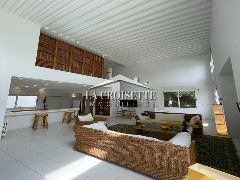 Loft meublé S+1 à la Soukra