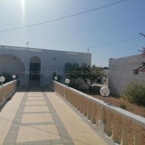 Spacieuse villa à Tézdaine – Djerba