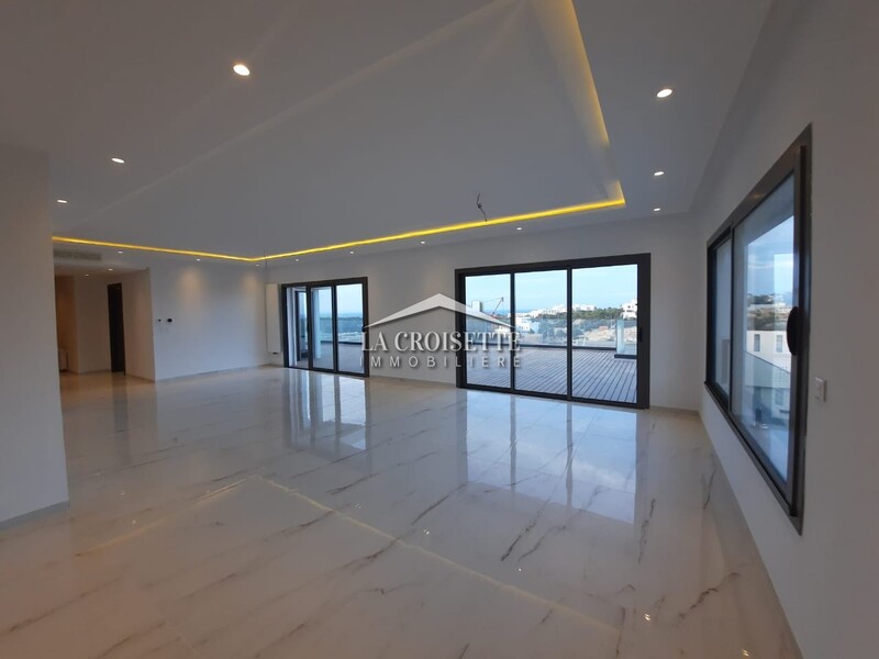Luxury Sea View Apartment for Rent in Gammarth - S3