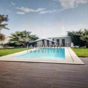 Villa de maitre à la Soukra