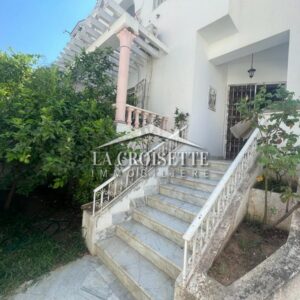 Villa S+3 meublé à La Marsa