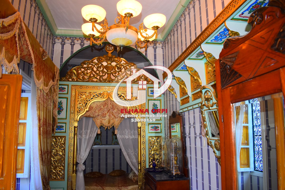 Maison arabe traditionnelle à Borj erras