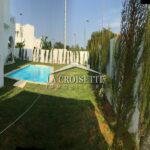 Photo-1 : Villa S+4 avec piscine à Gammarth