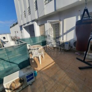 Duplex S+3 Meublé à La Marsa