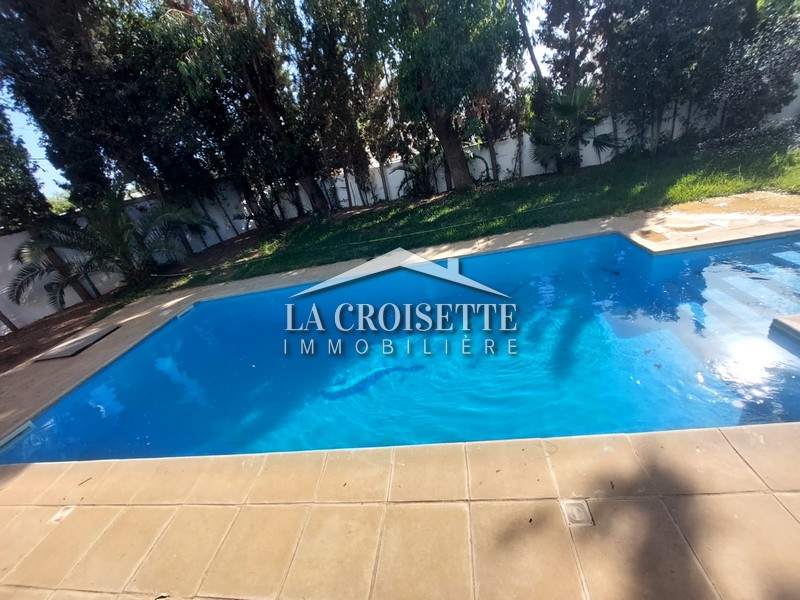 Luxurious Villa S+6 with Pool in Gammarth: An Elegant Oasis for Sophisticated Living