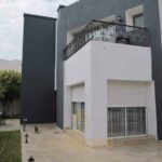 Villa duplex S+5 haut standing située à Jinene Benikhiar