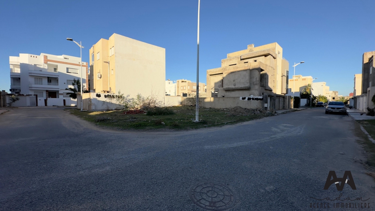 Terrain qui fait le coin de 255m² à AFH2, Mrezga