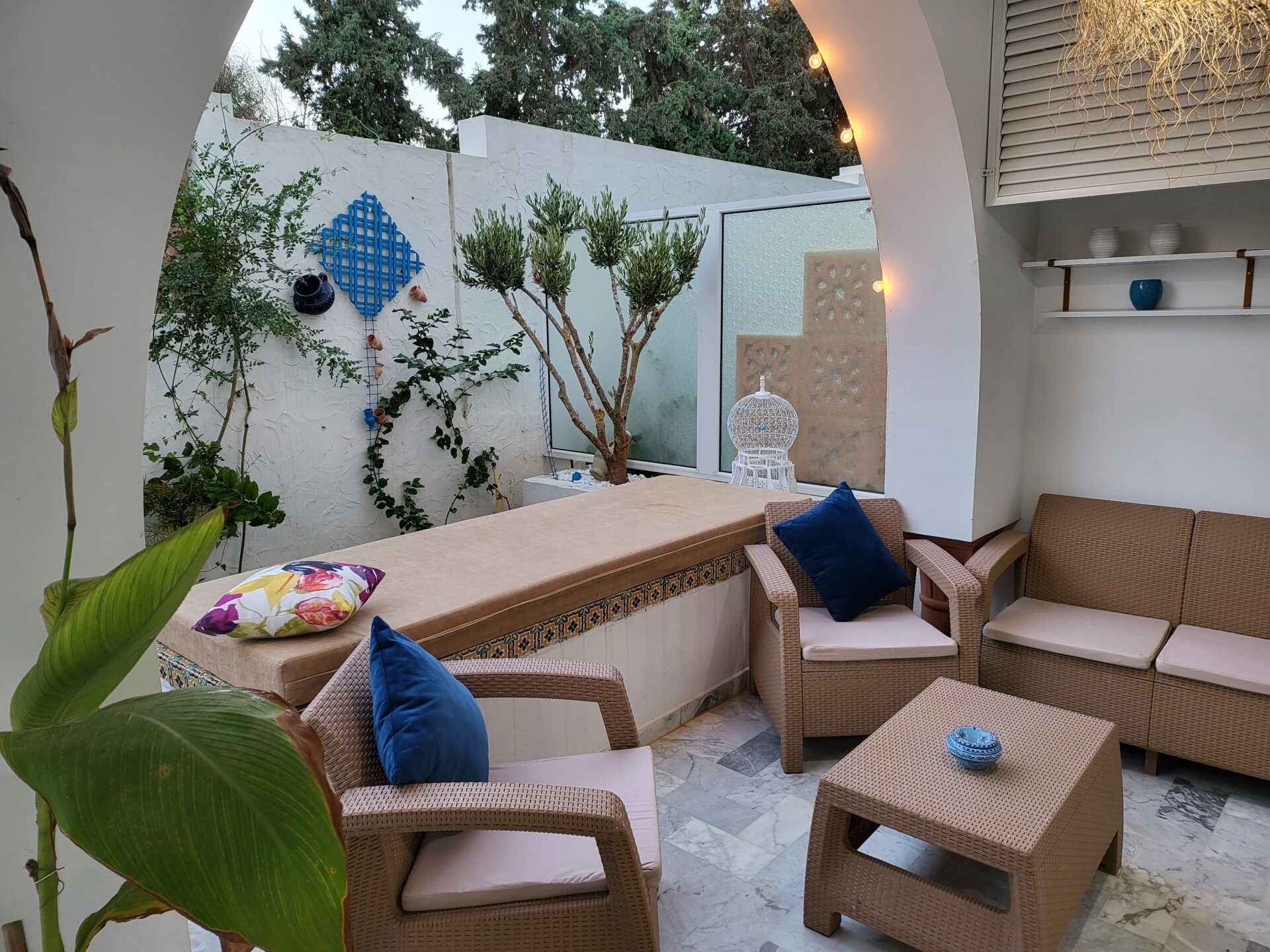 Appartement super équipé avec jardin, piscine, mer