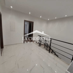 Villa S+4 à La Soukra