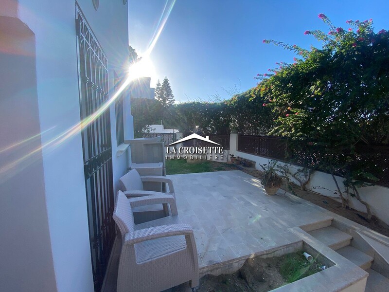 Triplex S+5 Avec Jardin à La Marsa