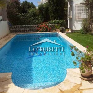 Villa S+4 avec piscine à Gammarth