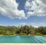 Photo-4 : Villa S+4 avec piscine et jardin à Tazarka