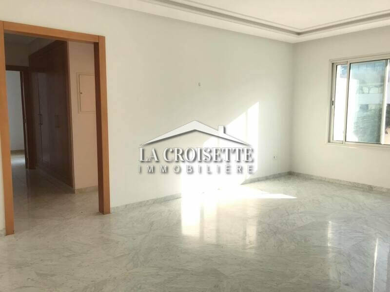 Luxury S+2 Apartment for Rent in Berges du Lac 2: Your New Haven of Peace