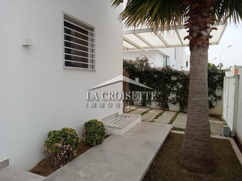 Luxury Villa with Pool in La Soukra: A Dream Life Awaits