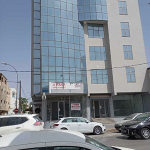 2 Locaux commerciaux