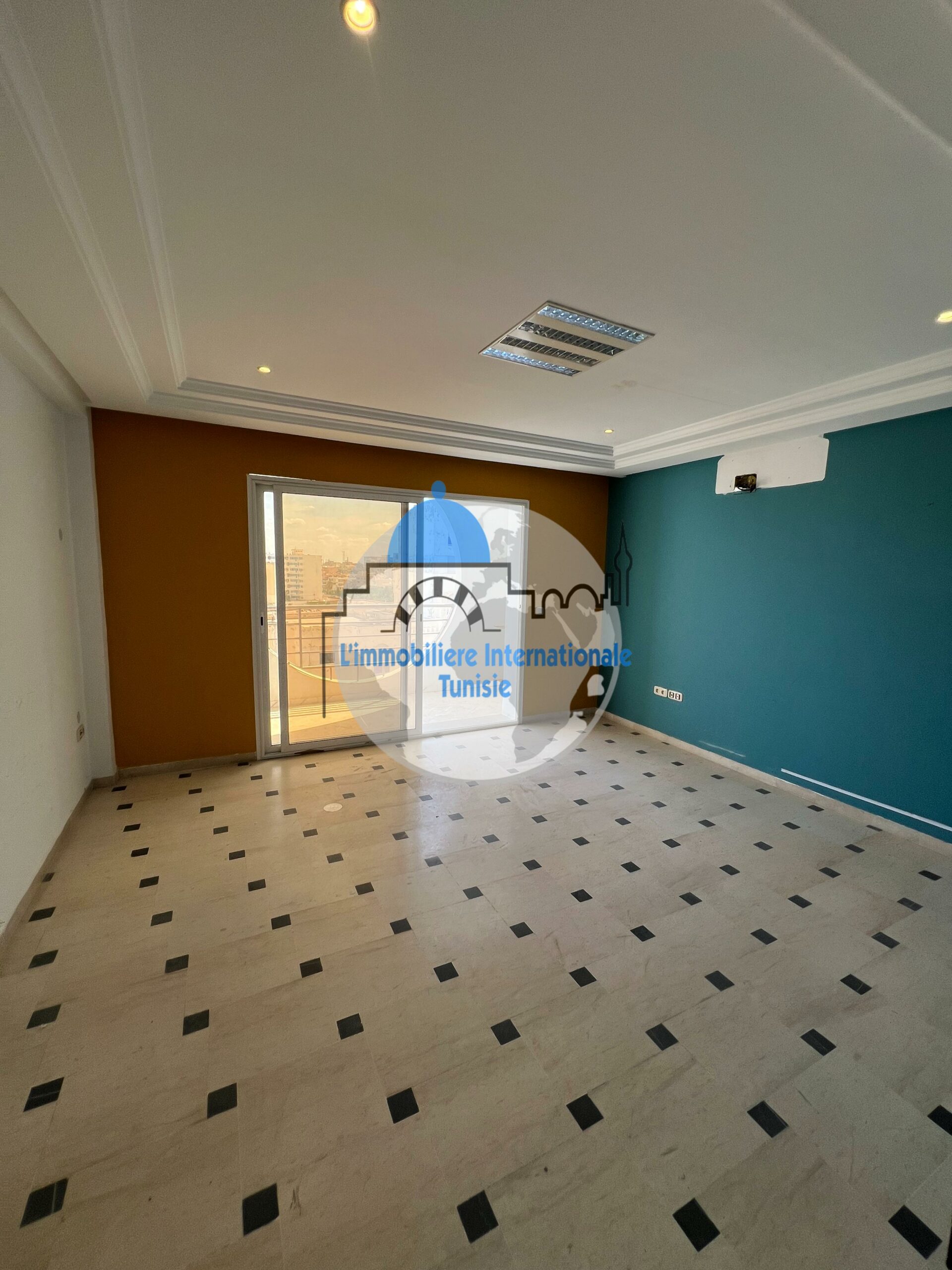 Office A+2 in Corniche Sousse: Your Ideal Workspace