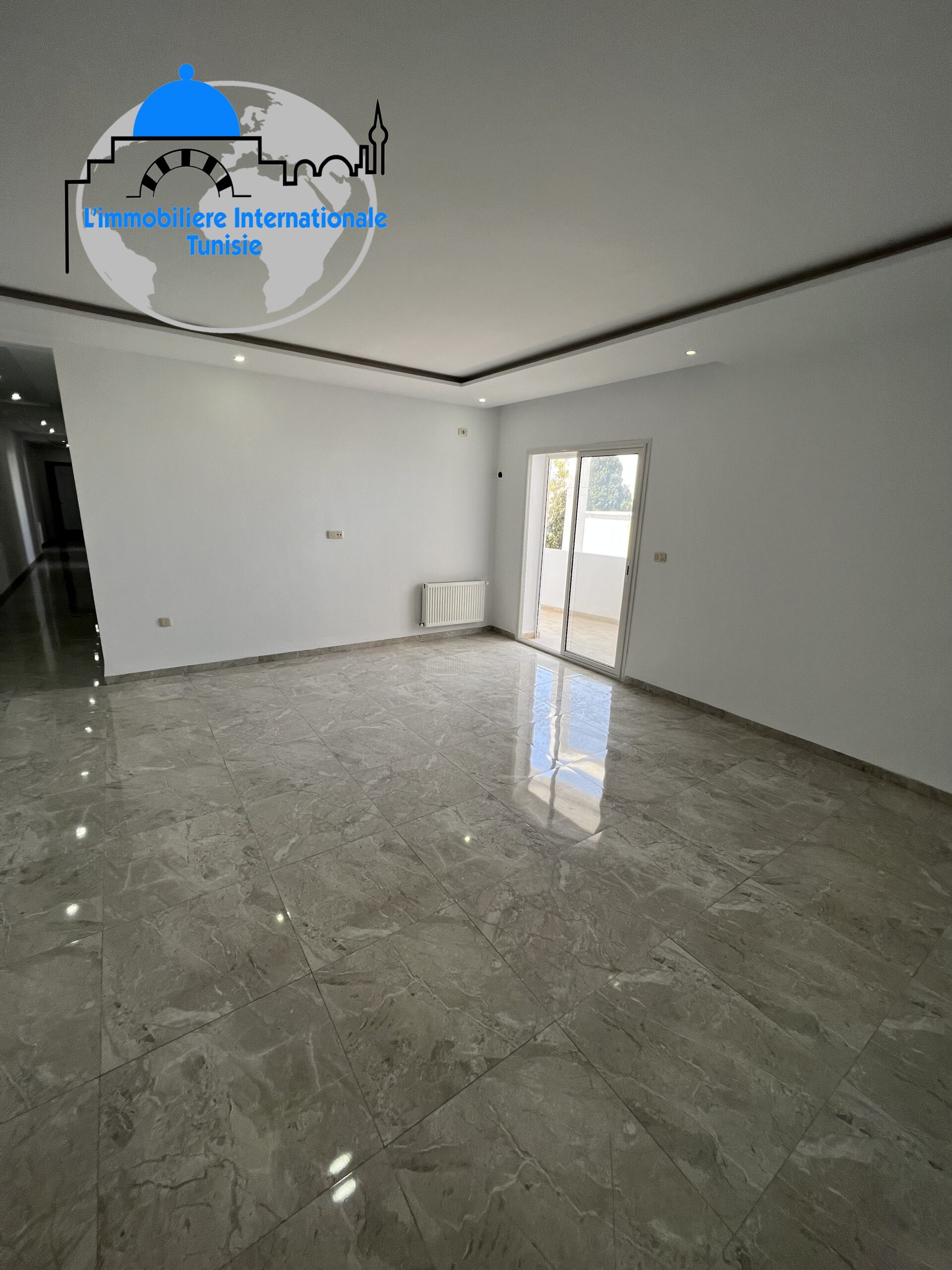 Spacious 3-Bedroom Apartment for Rent near Farhat Hached Hospital in Sousse