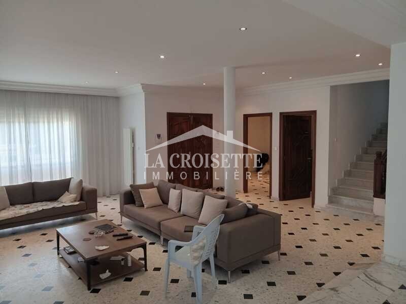 Villa S+4 à La Marsa MVV0393