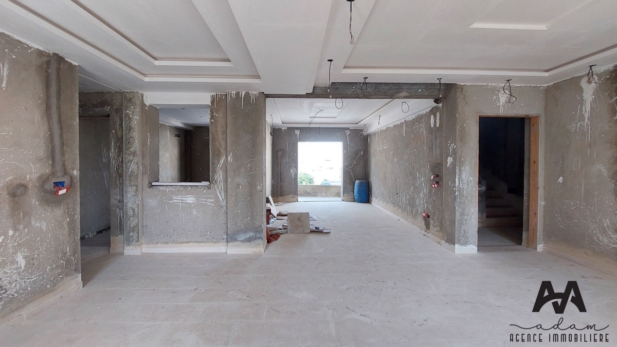 Immeuble inachevé R+2 à cité Mora, Nabeul