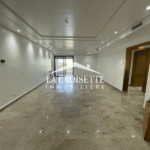Appartement S+4 avec Terrasse à JDC MAL1335