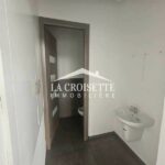 Photo-2 : Showroom aménagé aux Berges du Lac 2 MCL0450