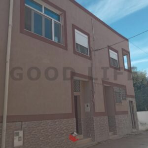 Petit immeuble avec 4 apparts à La Soukra