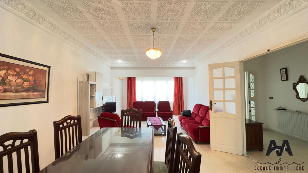 Étage de villa S+3 meublé à Oued Souhil, Nabeul.