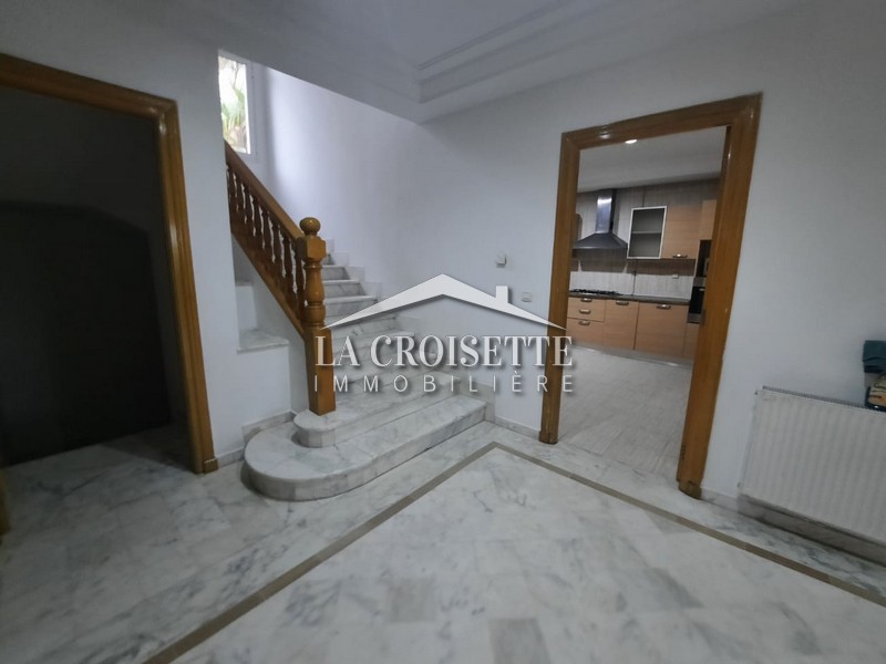 Luxury Triplex for Rent in Lac 2, Tunis - ZTRL0048