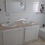 Photo-4 : Villa S+6 avec piscine à La Soukra ZVV0404
