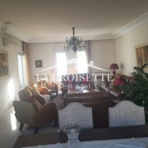 Appartement S+4 avec terrasse à La Marsa MAV1804