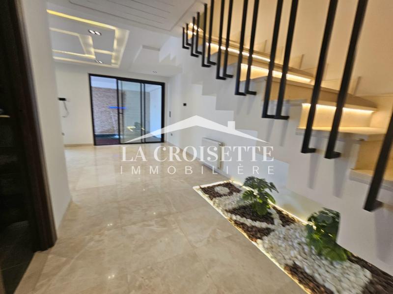 Duplex S+3 à Ain Zaghouan Nord MDL0569