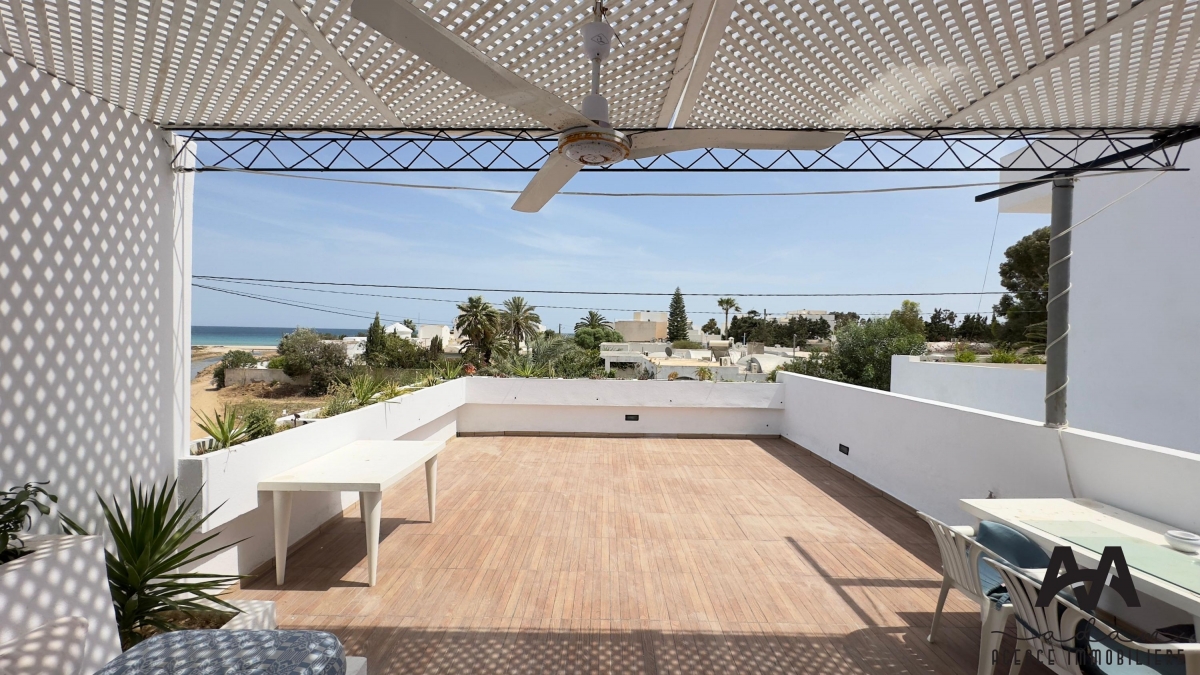 Étage de villa vu de mer à Mimosa, Nabeul