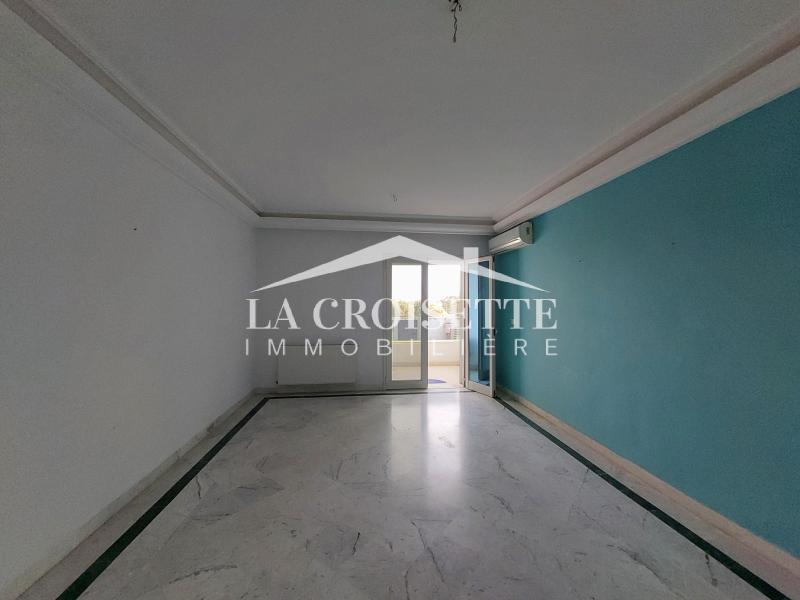Appartement S+3 à La Soukra MAL1472
