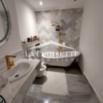 Photo-7 : Appartement meublé S+4 avec piscine à La Soukra MAL1498